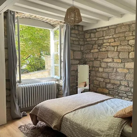 Apartamento Salins-les Bains : A l'ombre de La Tour Carrée Exterior foto
